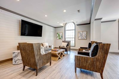 Spacious Living Room With Plank Flooring at Forest Ridge Apartments, Knoxville, TN, 37931